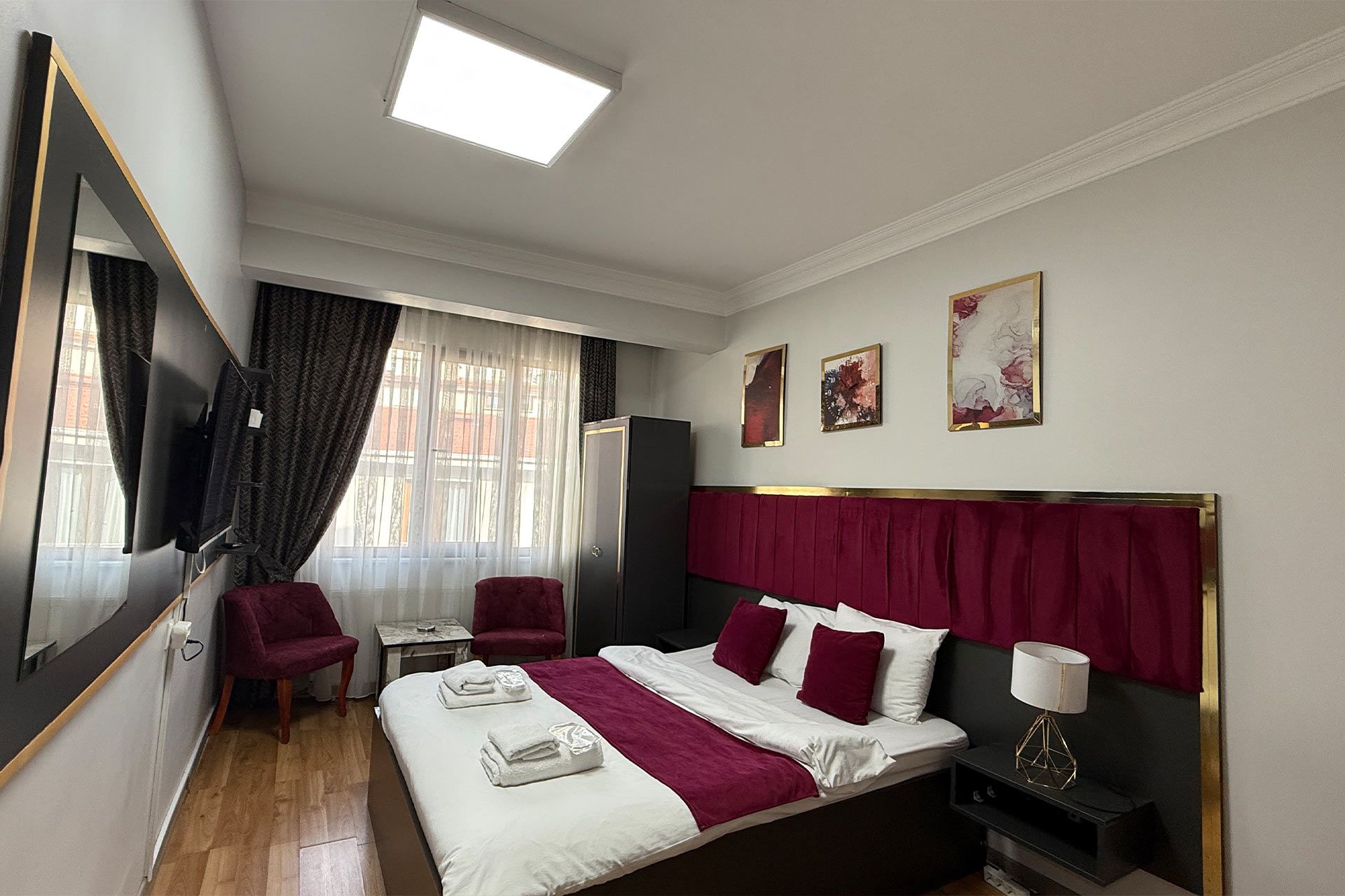 Gold Home Suit Apart