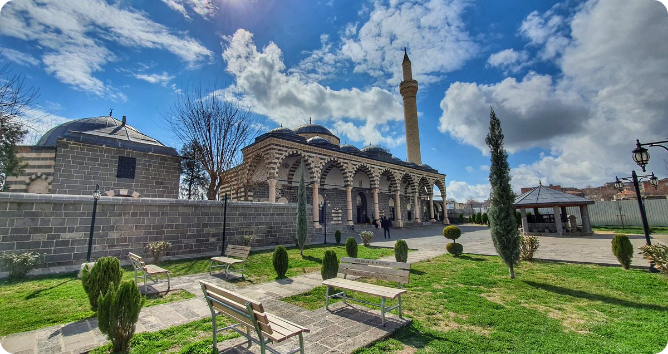 Kurşunlu Cami